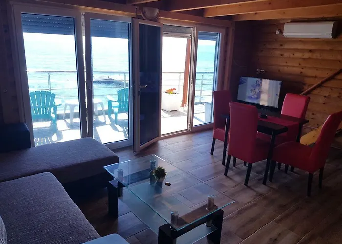 Summer Holiday House Mm