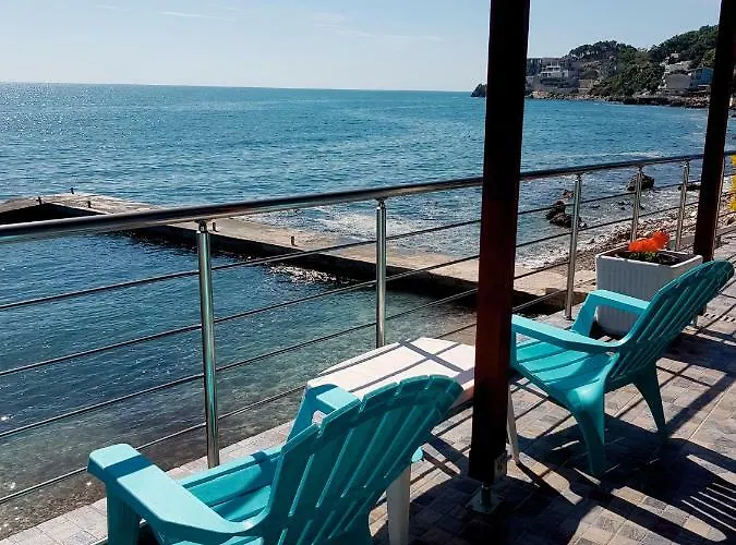 Summer Holiday House Mm